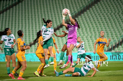 Santos Laguna cae en su debut como local ante Tigres Femenil