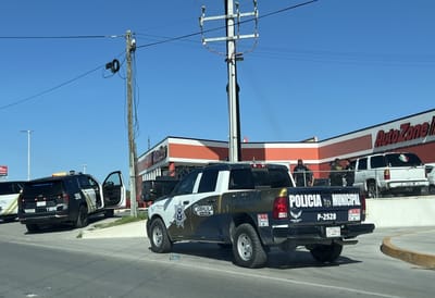Olvidó dónde dejó la camioneta tras la parranda y causó movilización policiaca