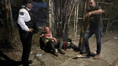 Fue al baño y terminó bañado en sangre tras brutal pelea en Monclova