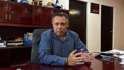Rector revalida materias de alumnos en FIME provenientes del Politécnico 