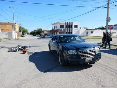 Motociclista termina herido en fuerte choque en Monclova