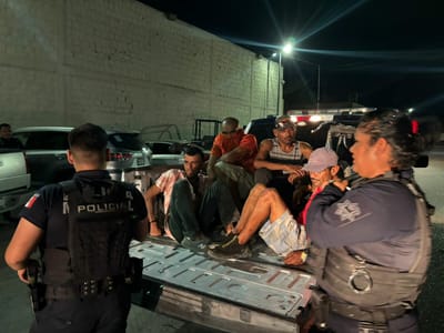 Patrullajes preventivos en Monclova derivan en detención de cuatro sujetos con antecedentes
