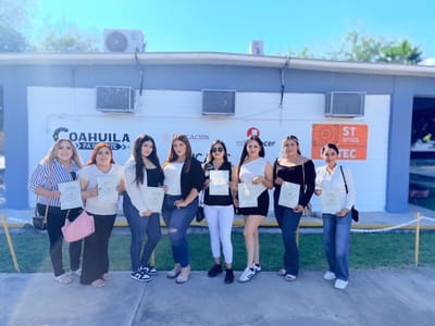 Alondra Cepeda finaliza exitosos cursos avanzados de belleza en ICATEC