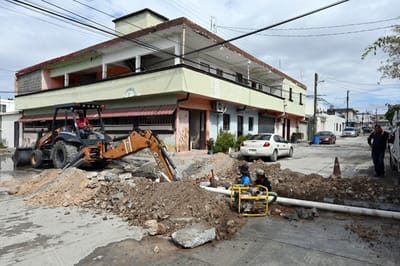Renuevan tubería en Primero de Mayo para garantizar agua de mejor calidad