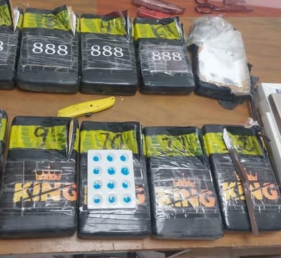 Droga abandonada en vías del tren es asegurada por Guardia Nacional en Piedras Negras