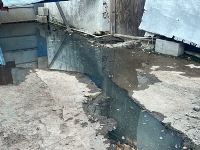 Conflicto vecinal pone en riesgo la salud de familia en Piedras Negras