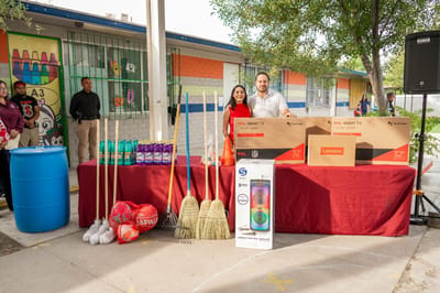 Entregan materiales y equipo al Jardín de Niños Federico Froebel