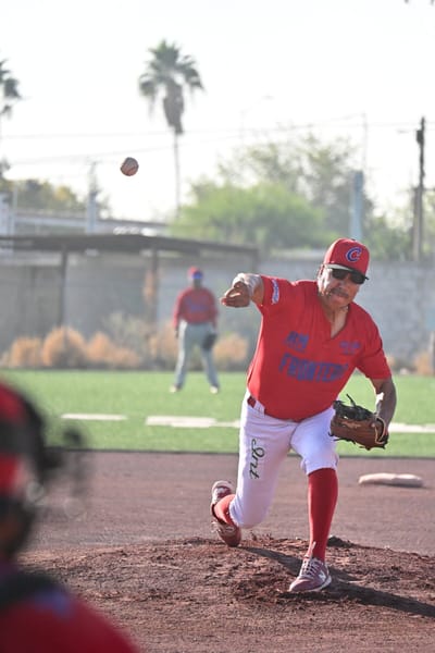 Baja California Sur y Nuevo León disputarán final de Beisbol 60 y Más