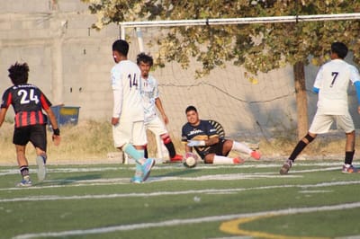 Raziel Ramos da triunfo a Dynasty FC en tiempo agregado.