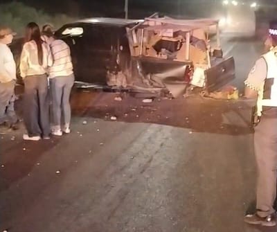 Tres guanajuatenses resultan lesionados tras fuerte volcadura en carretera 57