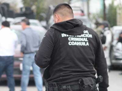 Detienen a dos implicados en robo y venta ilegal de camioneta en la colonia Morelos
