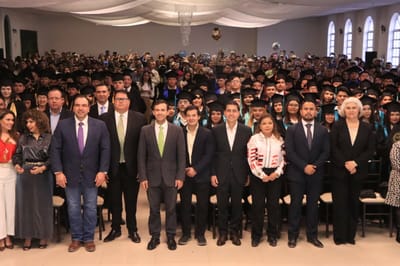 Casi 200 egresados de UTRC fortalecen talento profesional regional Coahuila
