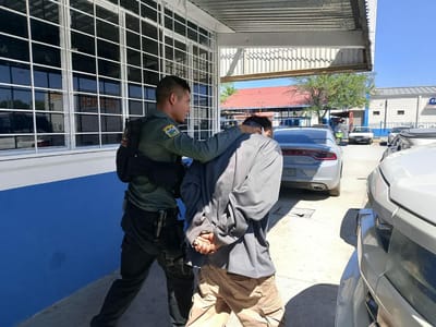 Detienen a hombre por intentar incendiar vivienda con su madre dentro en Nueva Rosita