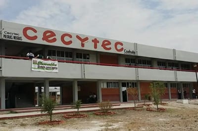 CECyTEC Centenario incorpora carrera de Técnico Laboratorista Químico