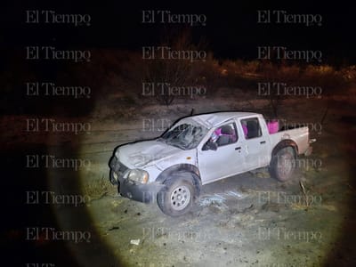 Volcadura en la 57 deja mujer lesionada y moviliza a cuerpos de rescate