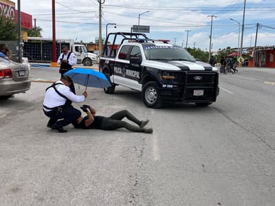 Ciclista termina hospitalizada tras impactarse contra auto en avenida Montessori