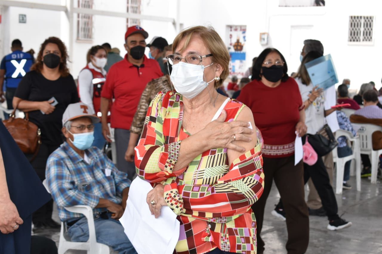 GALERÍA: Tercer día de vacunación en Frontera, Coahuila.