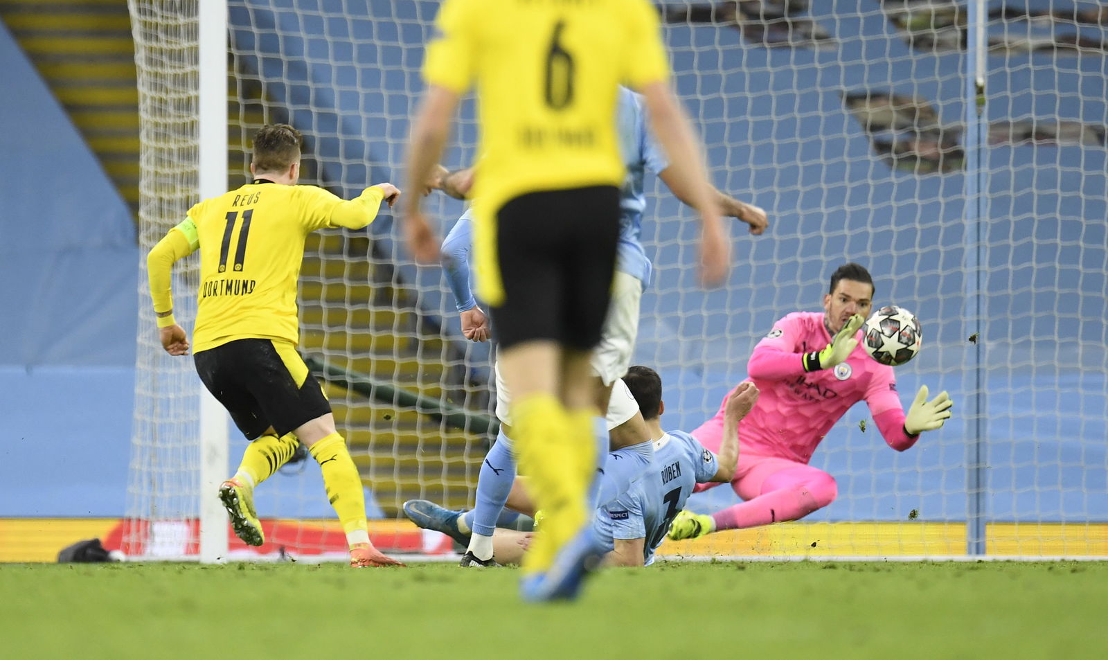 Real Madrid y Manchester City aventajan en cuartos de final de la Champions League