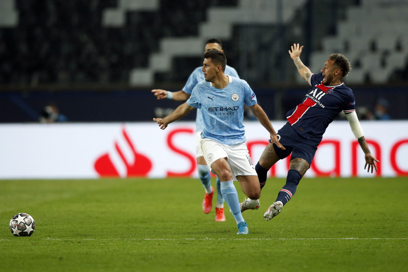 Manchester City remonta y supera 2-1 al PSG en ida de semifinales de Champions League