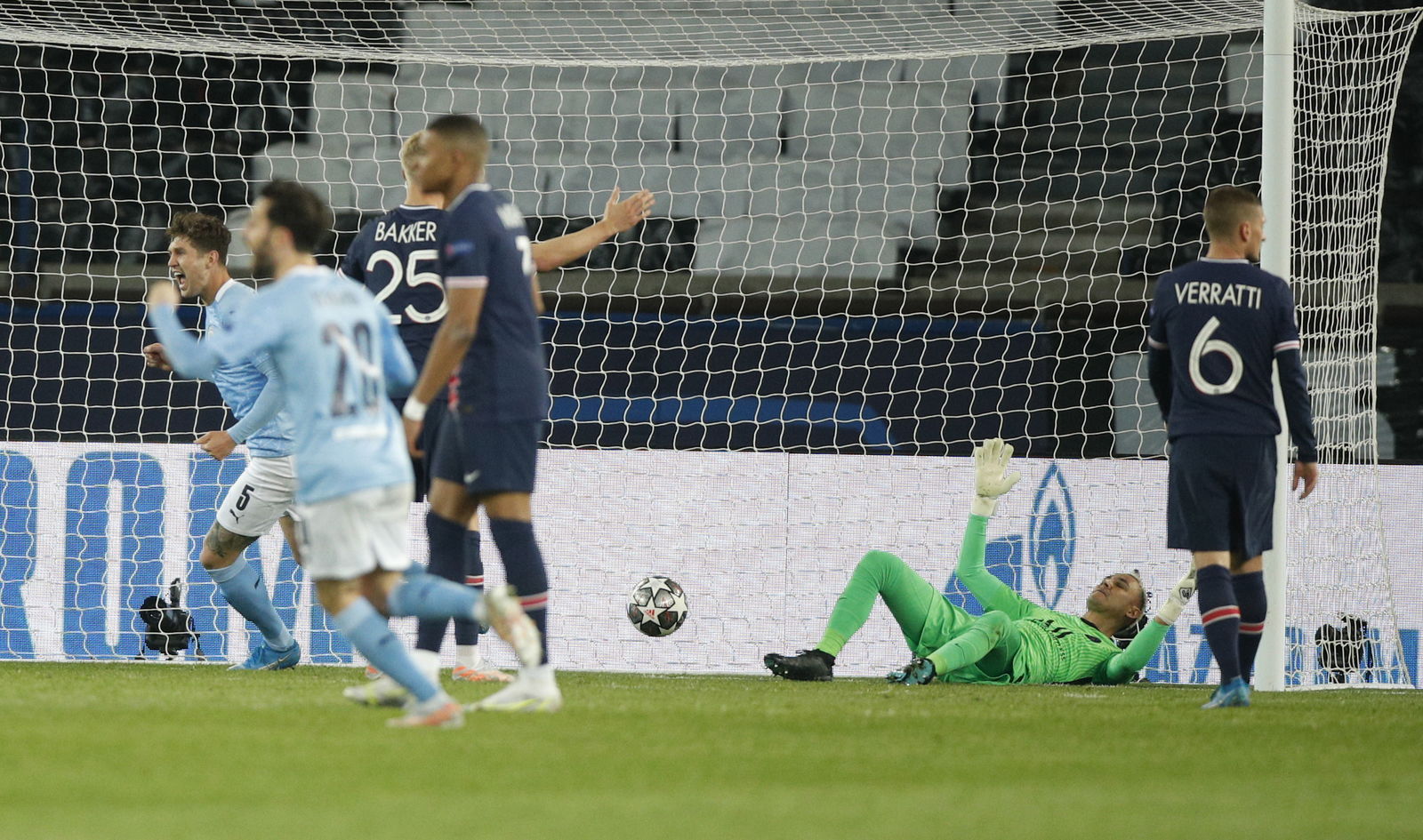 Manchester City remonta y supera 2-1 al PSG en ida de semifinales de Champions League