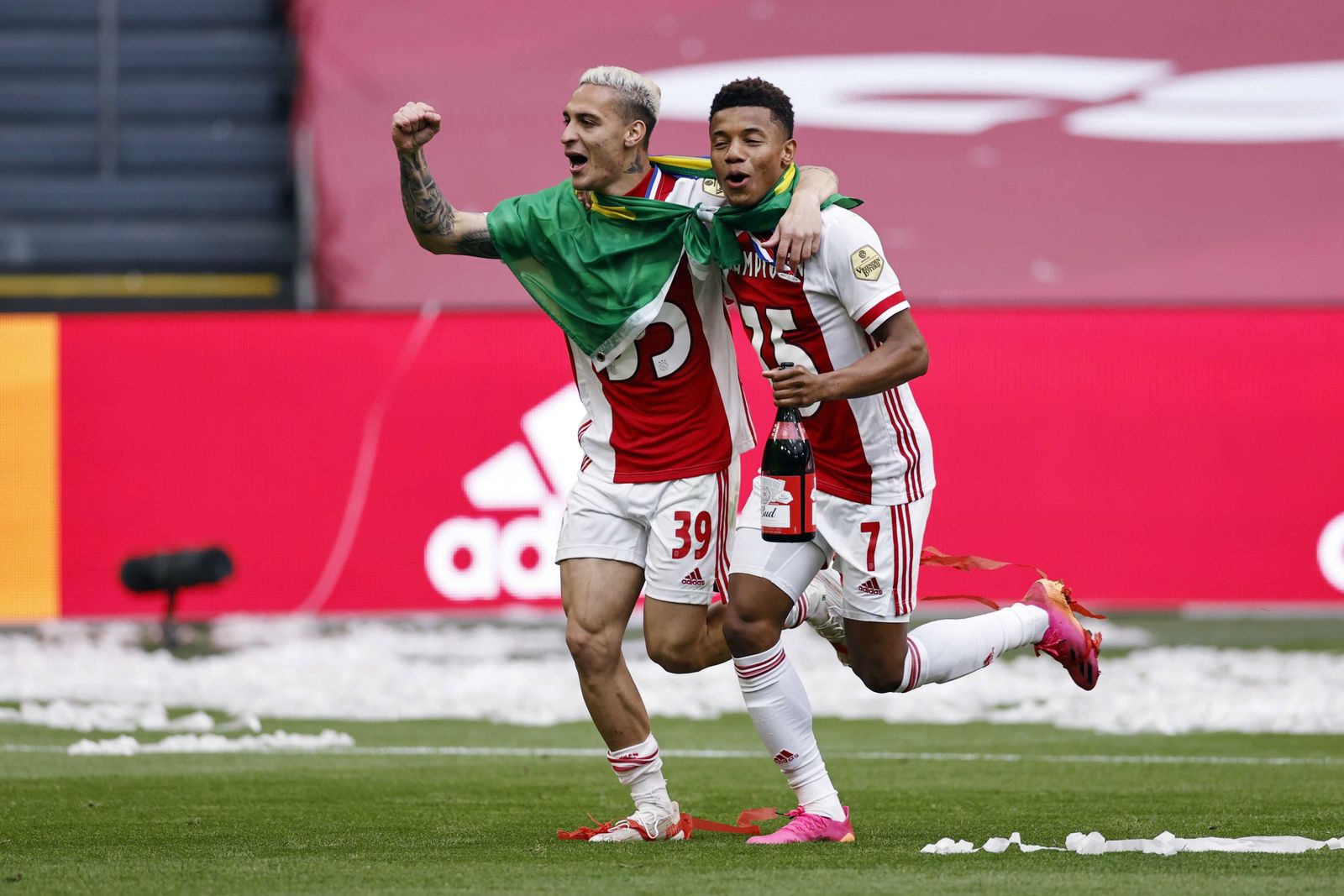 Ajax se ha proclamado campeon de la Eredivisie