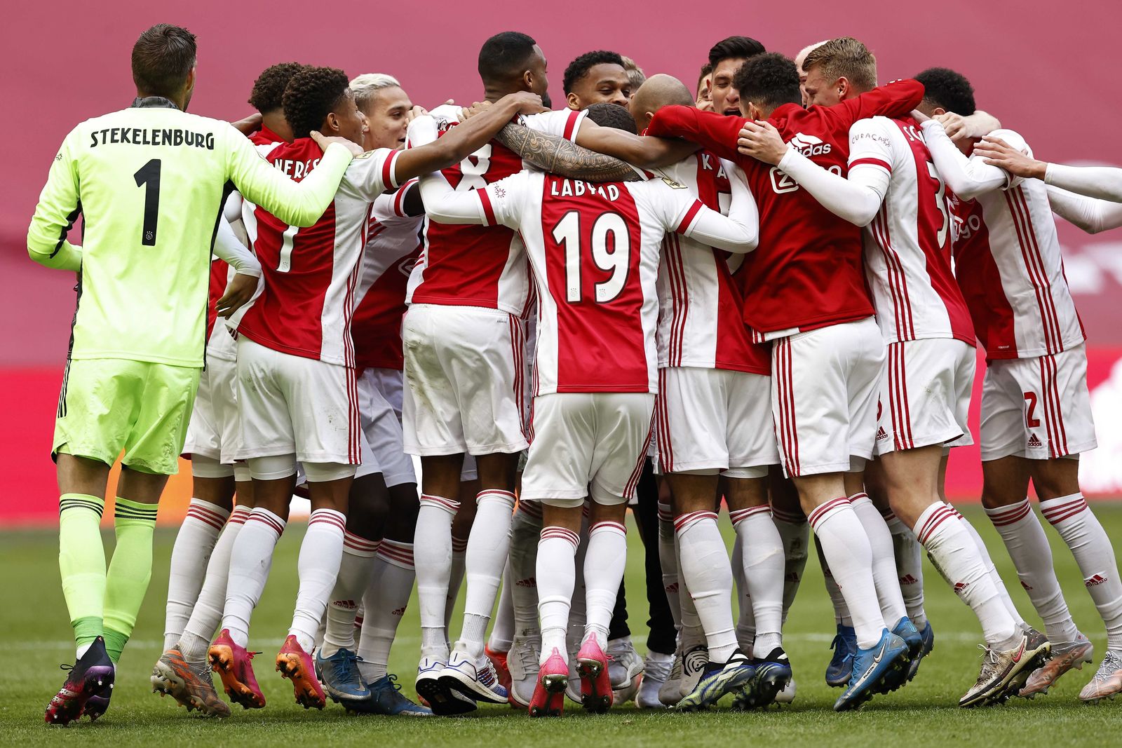 Ajax se ha proclamado campeon de la Eredivisie