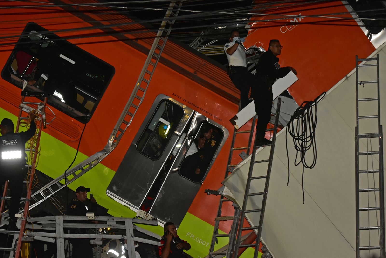 colapso del metro en CDMX 