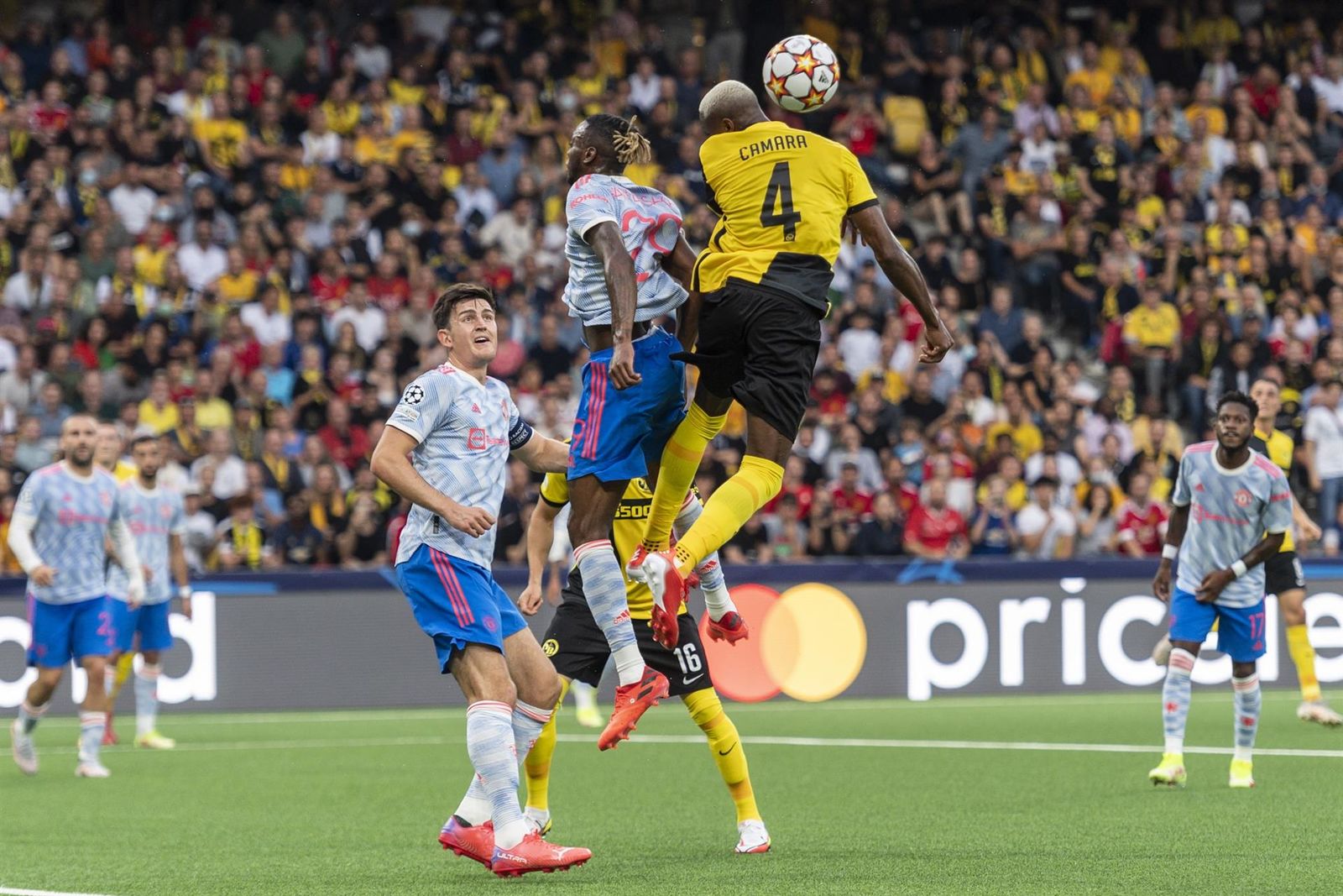 El Young Boys apaga a Cristiano Ronaldo; derrota al Manchester United en arranque de la Champions League