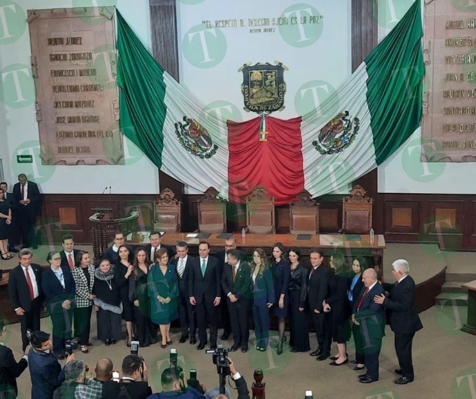 Finaliza toma de protesta del nuevo Gobernador de Coahuila Manolo Jiménez 