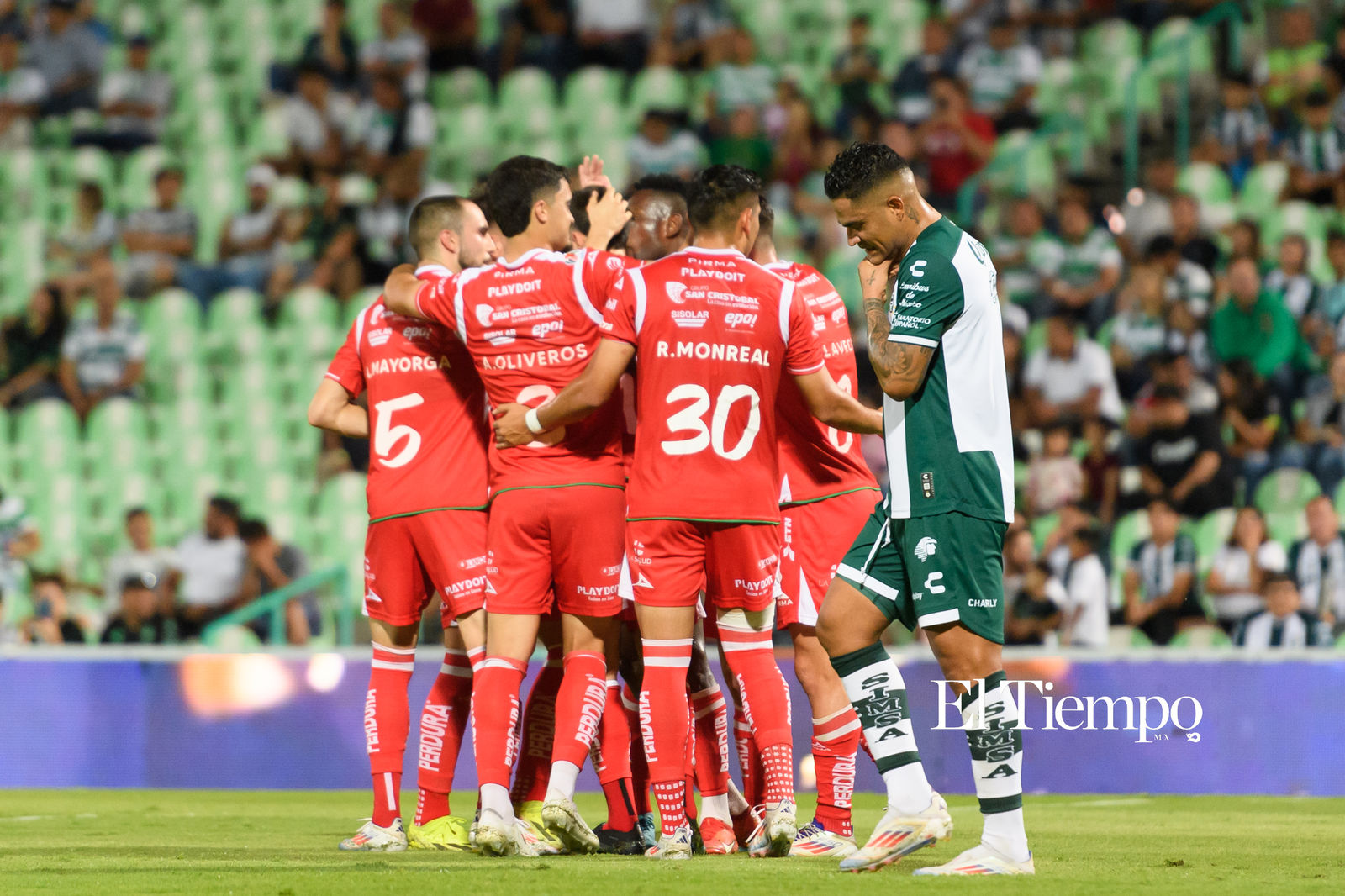 Santos Laguna vence a Necaxa en el Corona