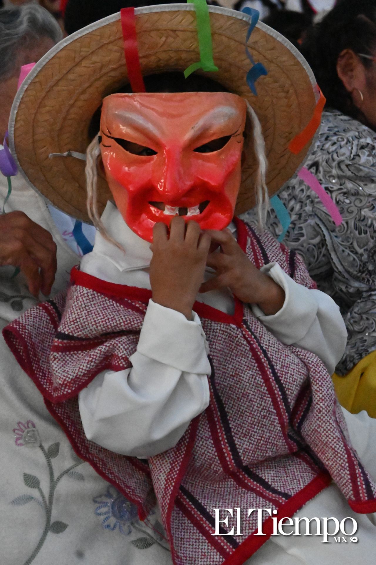 Magia navideña en la Villa Coahuila: Danza y cultura en el corazón de la ciudad