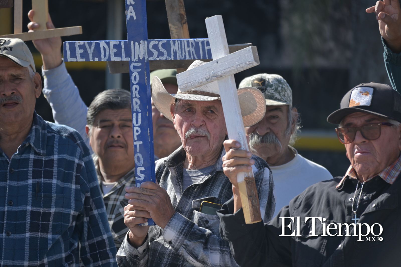 Pensionados alzan la voz: 