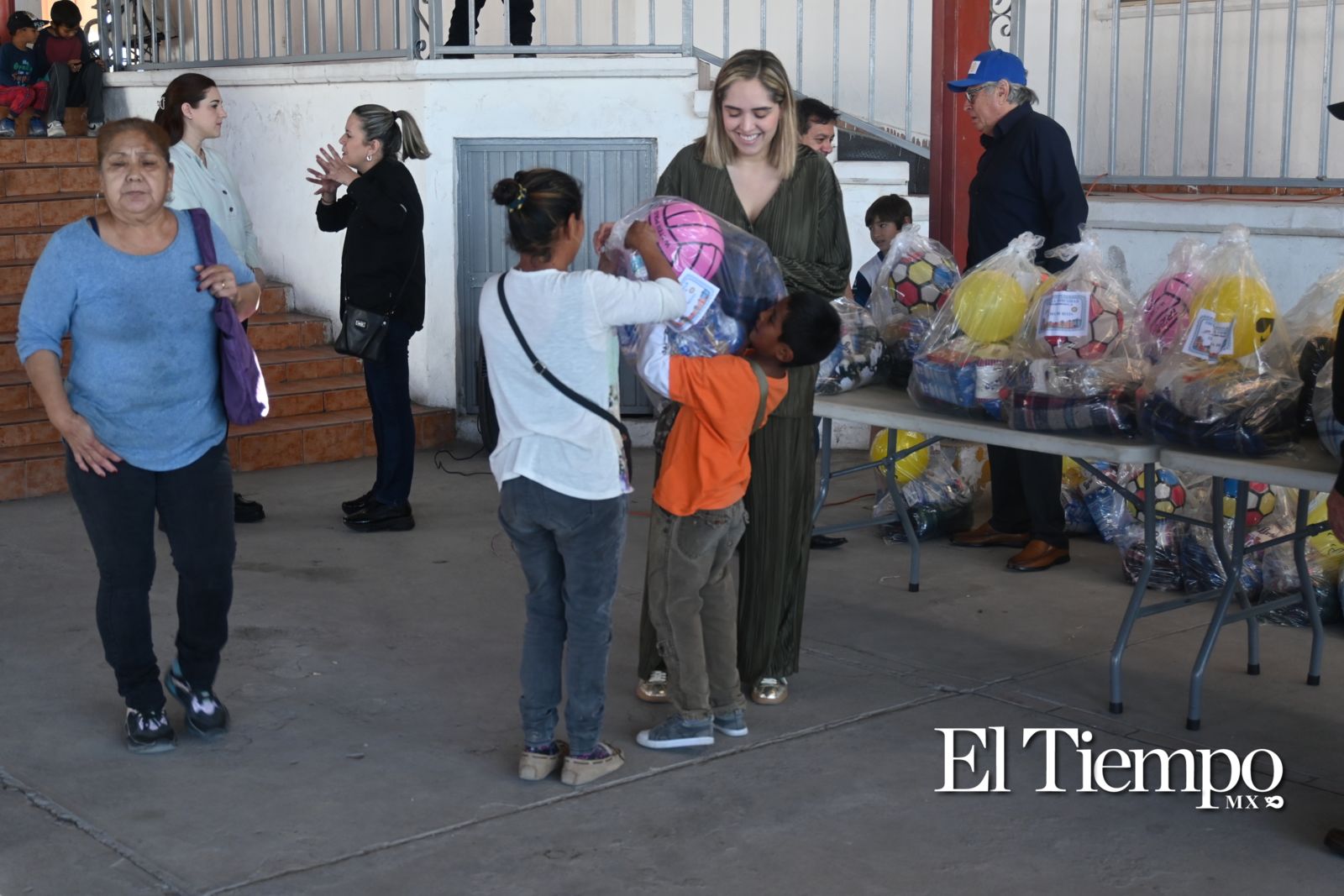  ¡Acción solidaria en el sector oriente! 🎁🎉