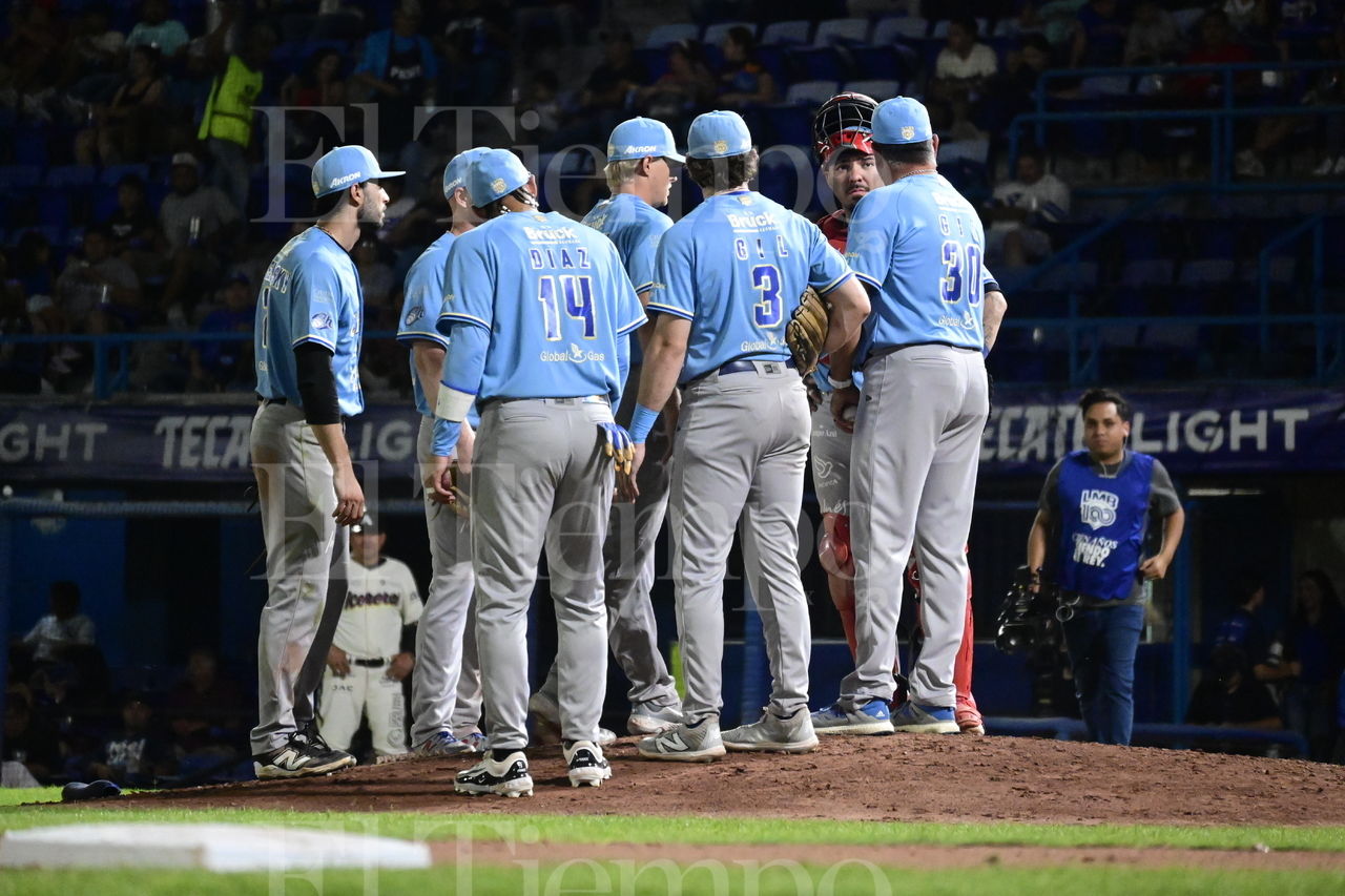 Primero de la serie contra Charros de Jalisco