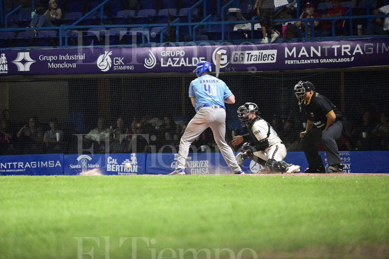 Primero de la serie contra Charros de Jalisco