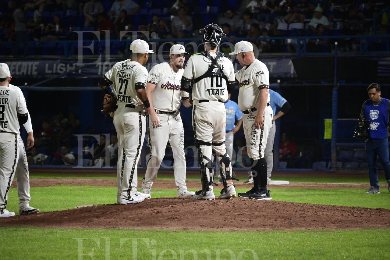 Primero de la serie contra Charros de Jalisco
