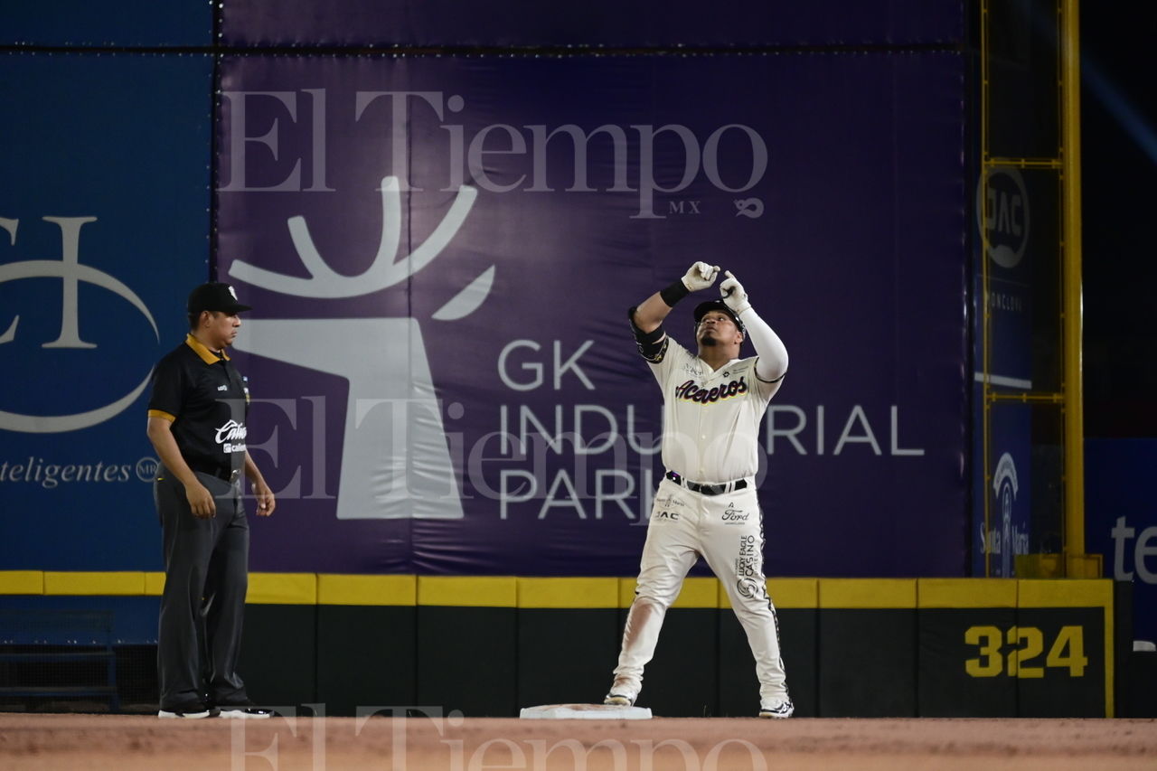 Primero de la serie contra Charros de Jalisco
