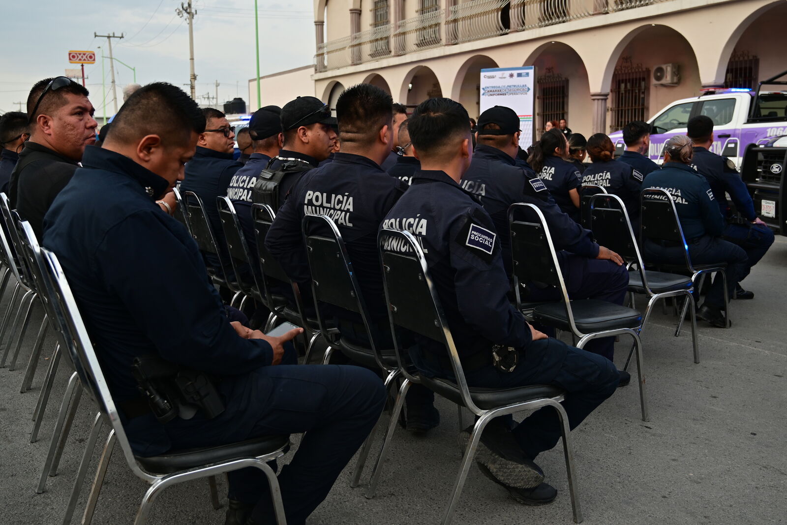 Entrega de unidades patrulla y video camaras de vigilancia 