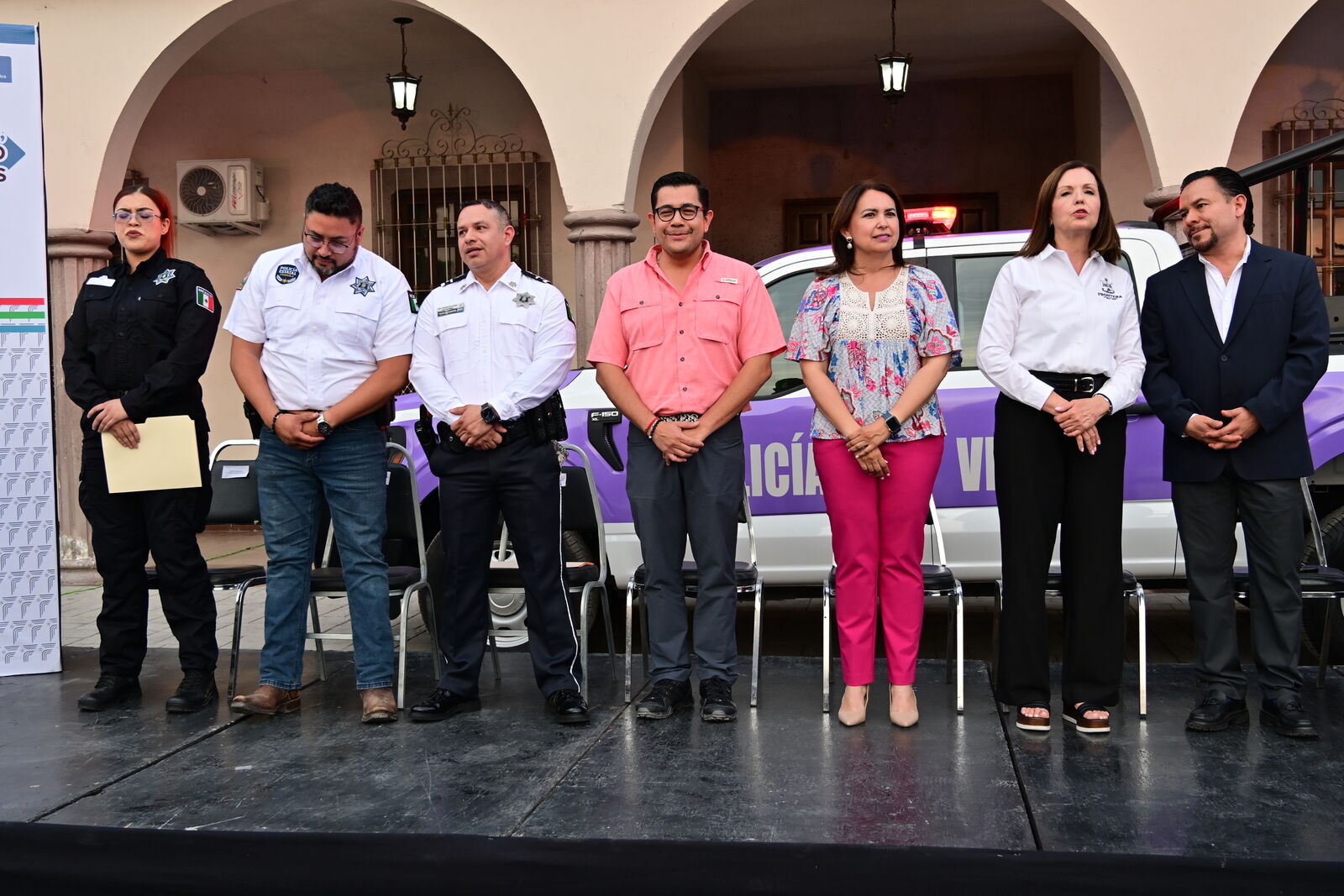 Entrega de unidades patrulla y video camaras de vigilancia 