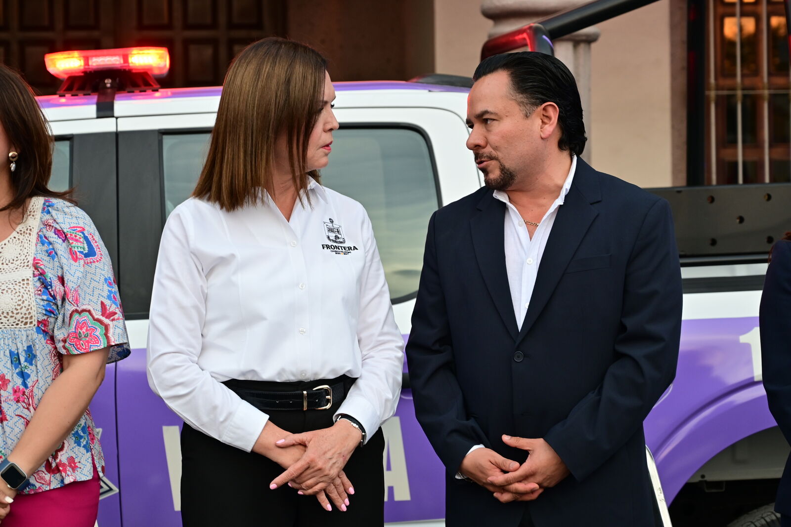 Entrega de unidades patrulla y video camaras de vigilancia 
