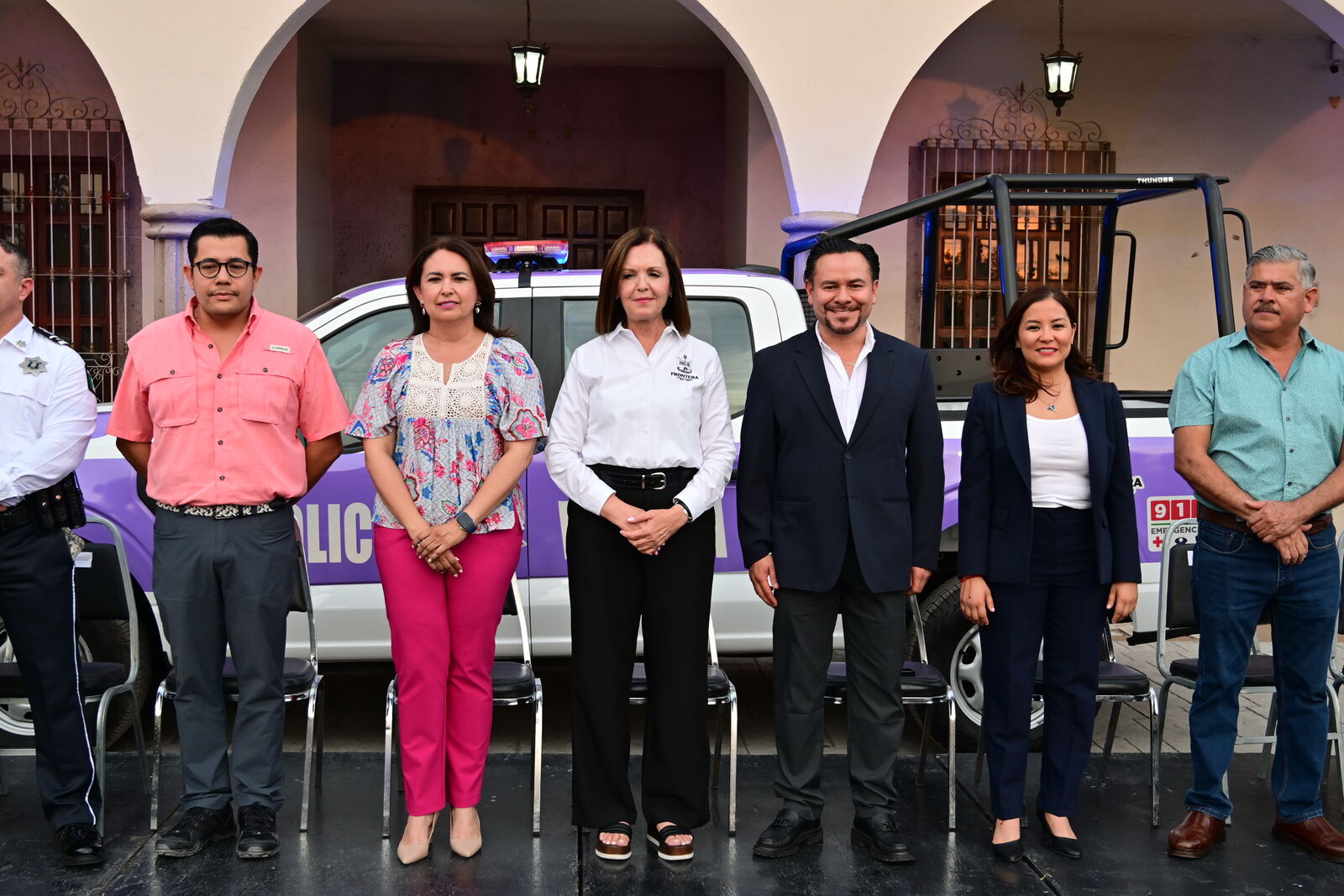 Entrega de unidades patrulla y video camaras de vigilancia 