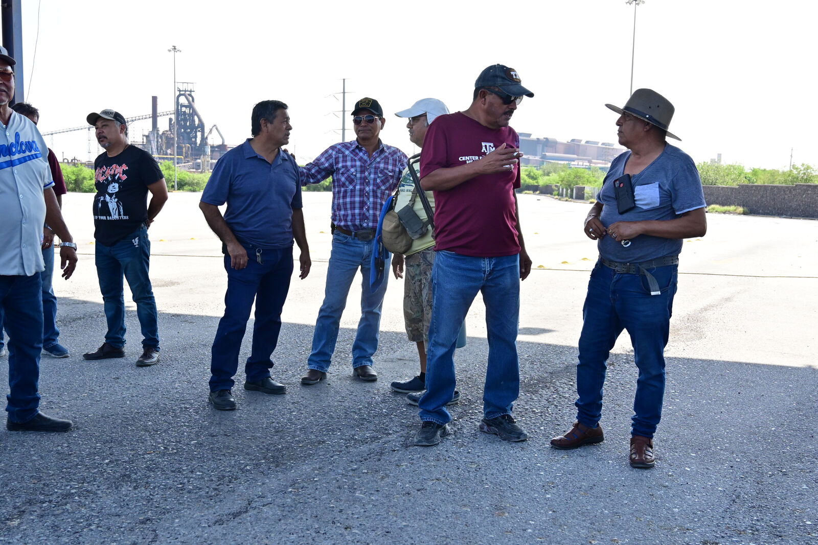 Se reúnen Obreros de  AHMSA