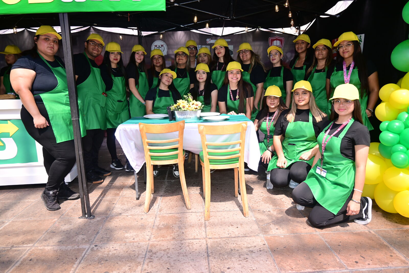 Alumnos de la Universidad Vizcaya celebran su tradicional English Day