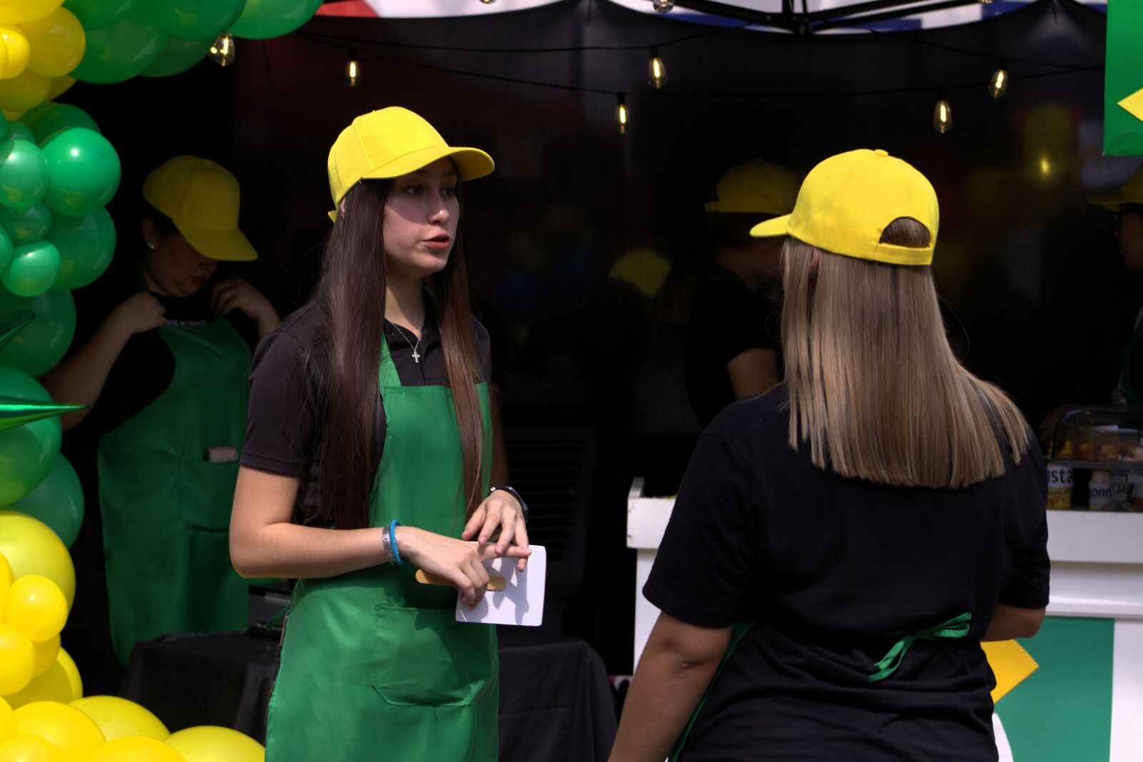 Alumnos de la Universidad Vizcaya celebran su tradicional English Day