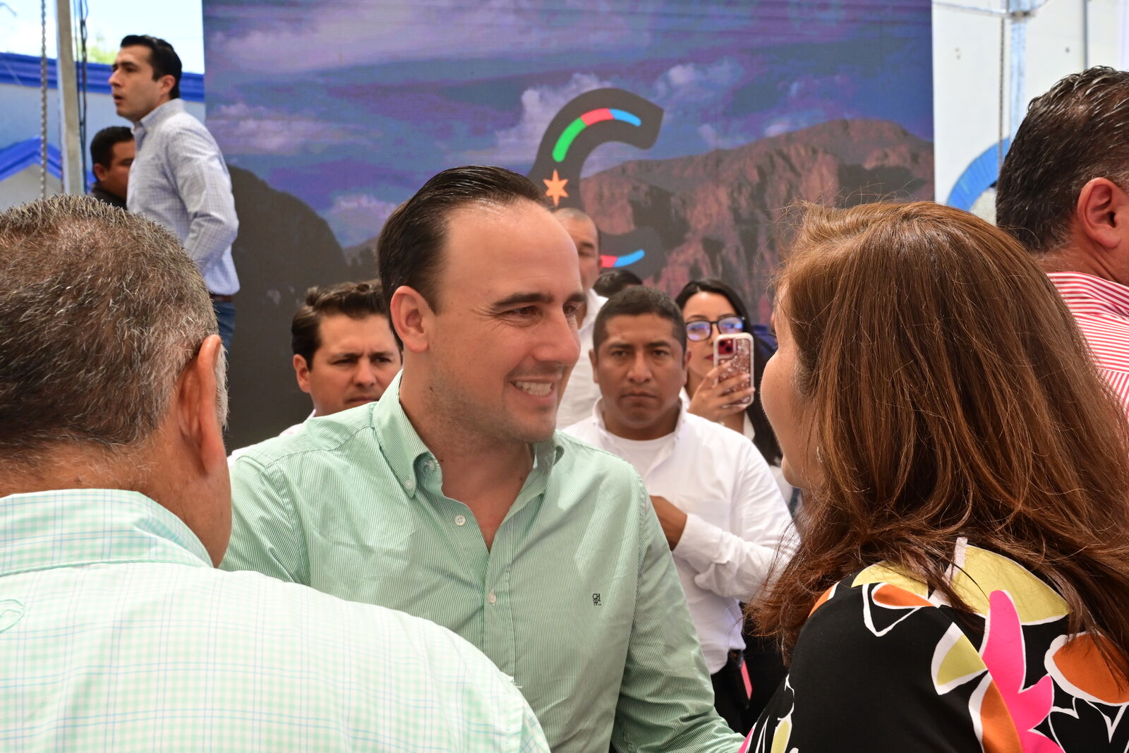 Visita el gobernador Manolo Jiménez Salinas Monclova