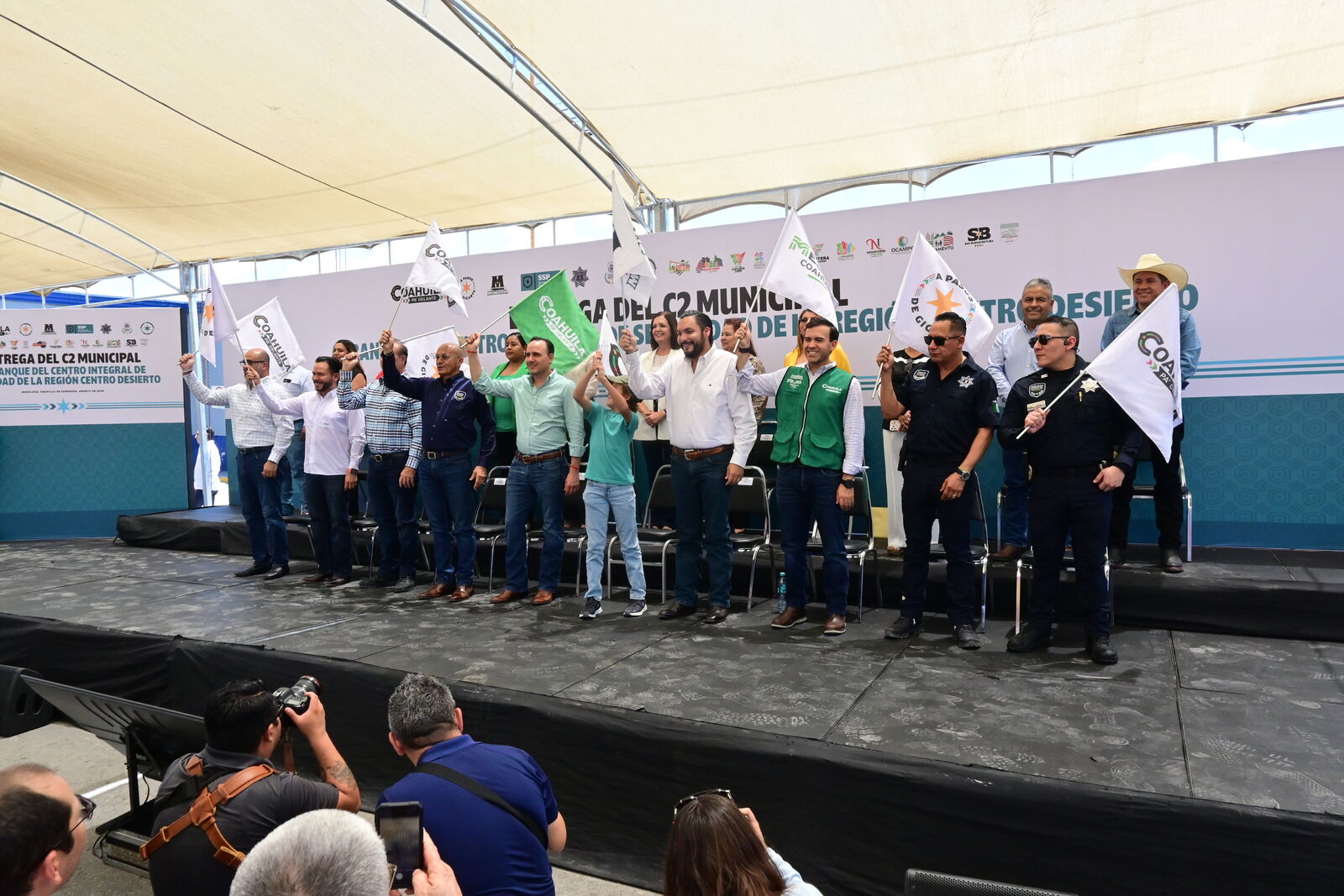 Visita el gobernador Manolo Jiménez Salinas Monclova