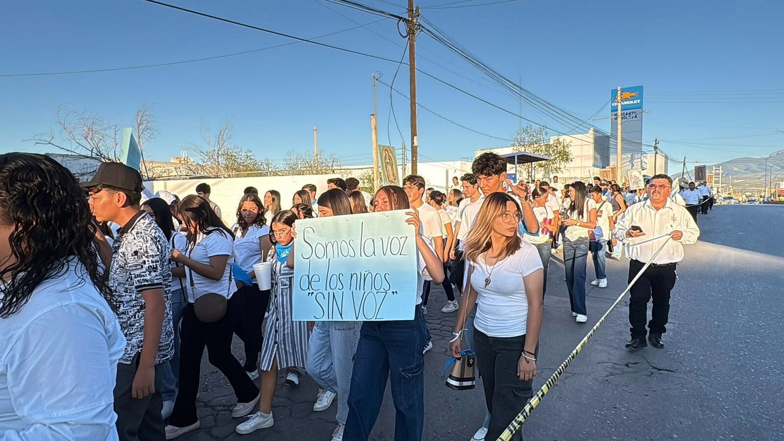 Monclova realiza caminata 'A favor de la mujer por la vida'