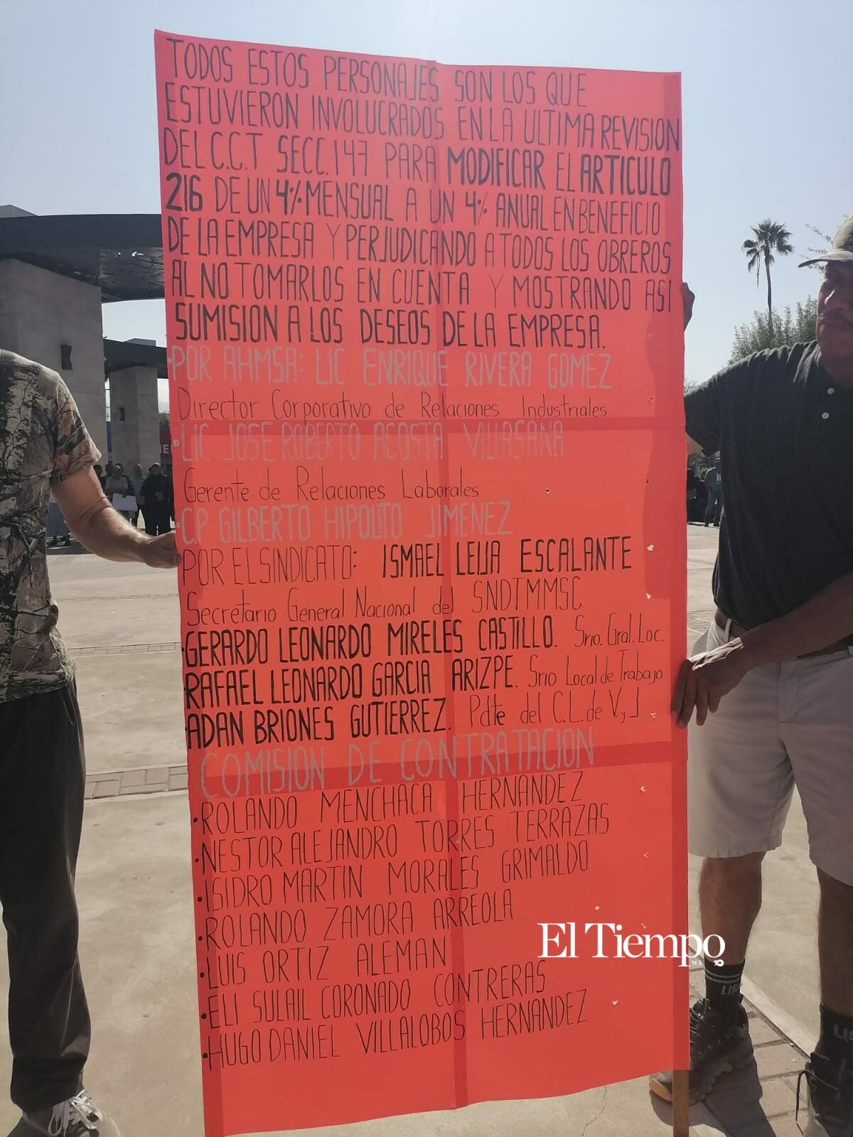 Exobreros de AHMSA se movilizan para exigir justicia laboral