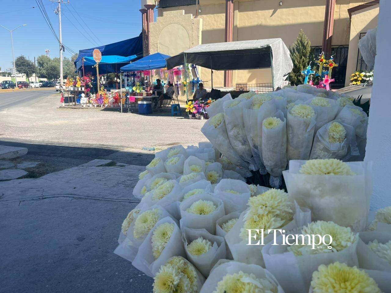 En las vísperas de Día de Muertos en Monclova, así luce el panorama en el panteón Guadalupe de Monclova