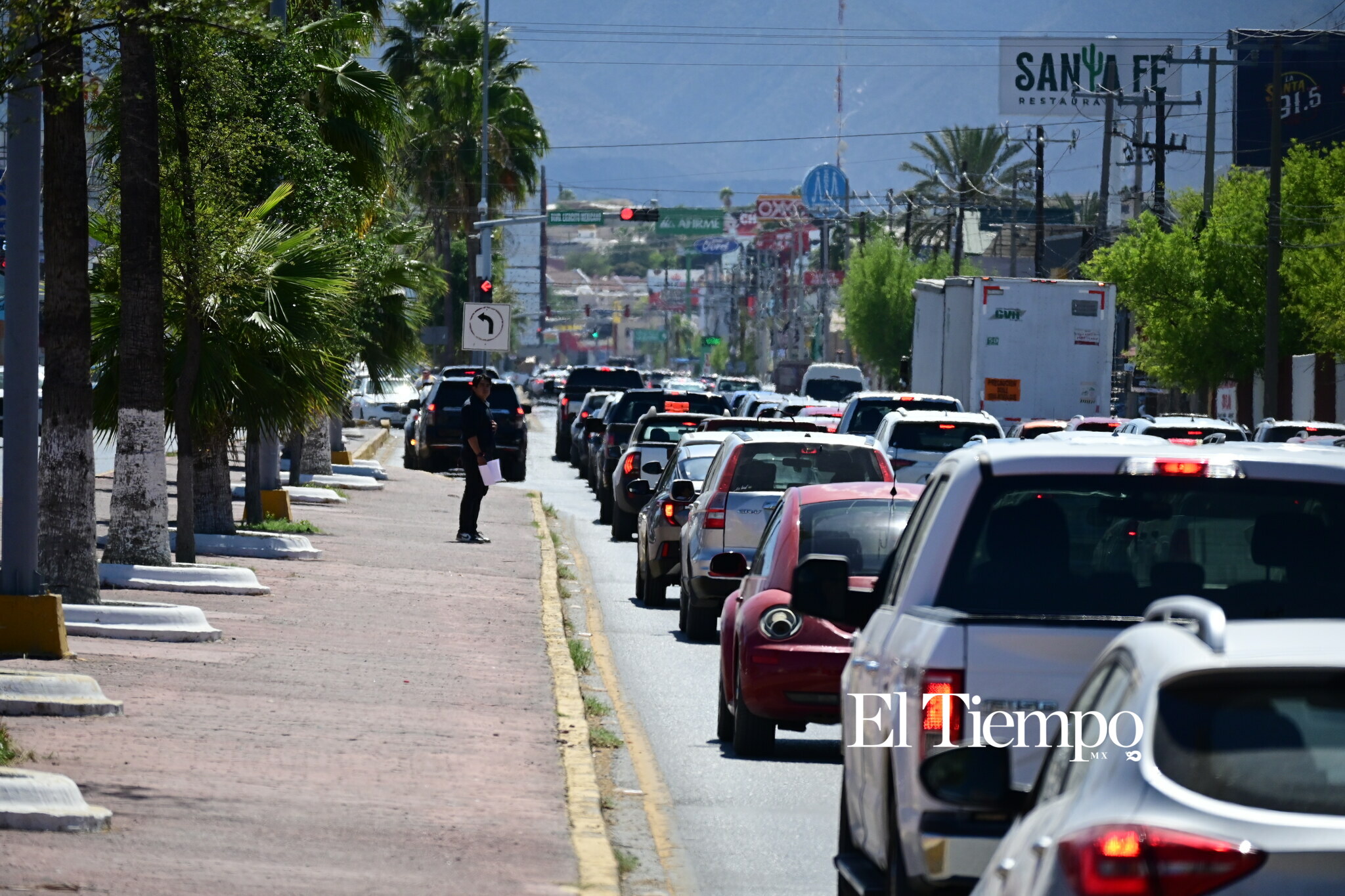 Luz roja, luz verde: así se mueve Monclova en sus cruceros